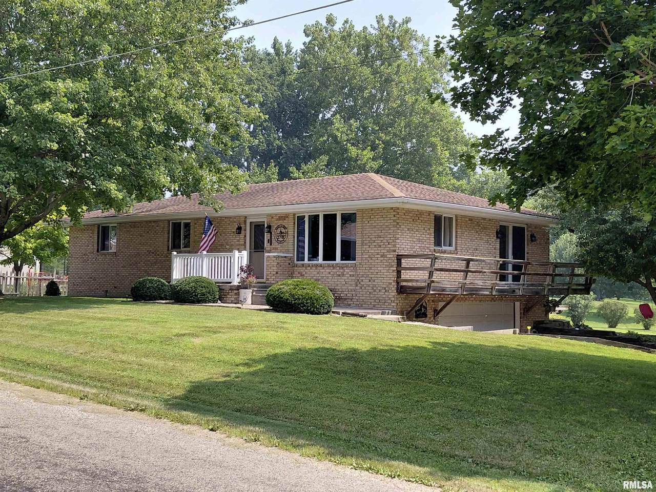 501 Burlington Avenue - Photo 1