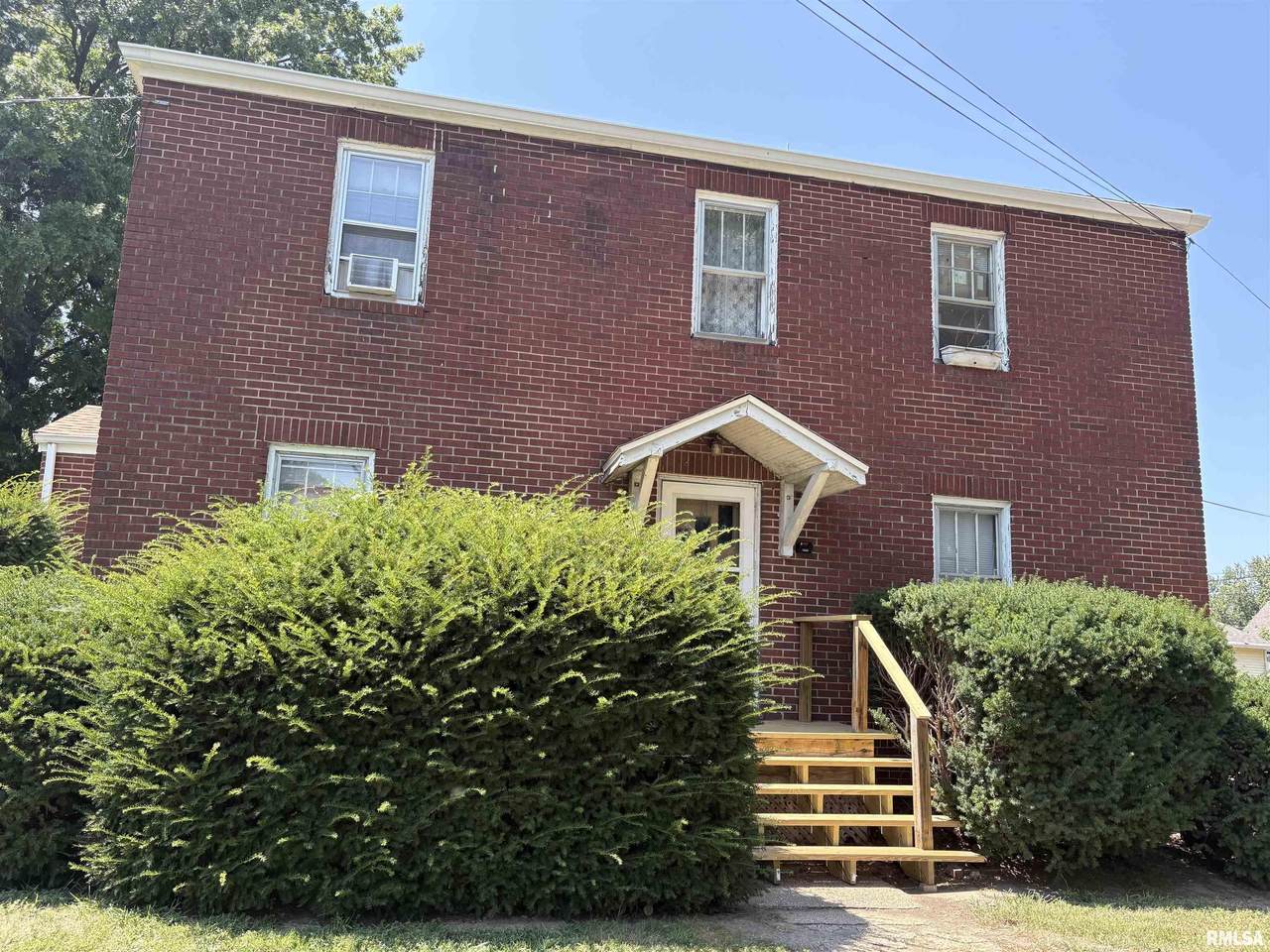 2317 Kellogg Avenue - Photo 1
