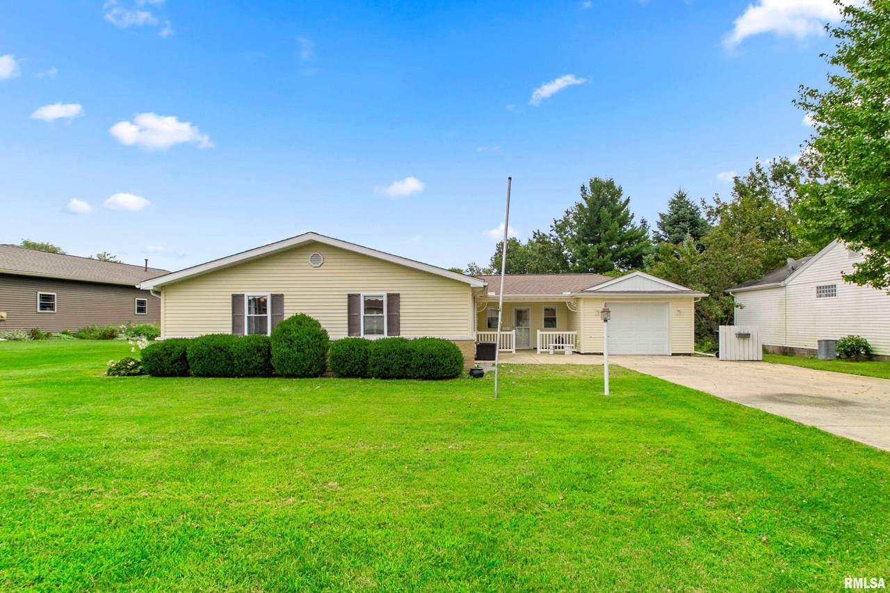 221 Cummings Lane - Photo 1