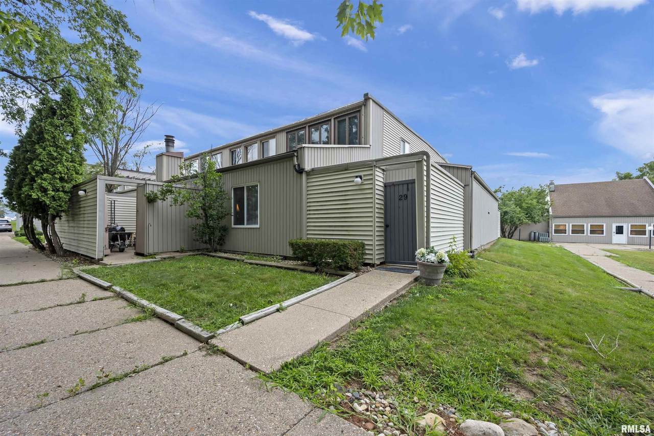 6831 Frostwood Parkway - Photo 1