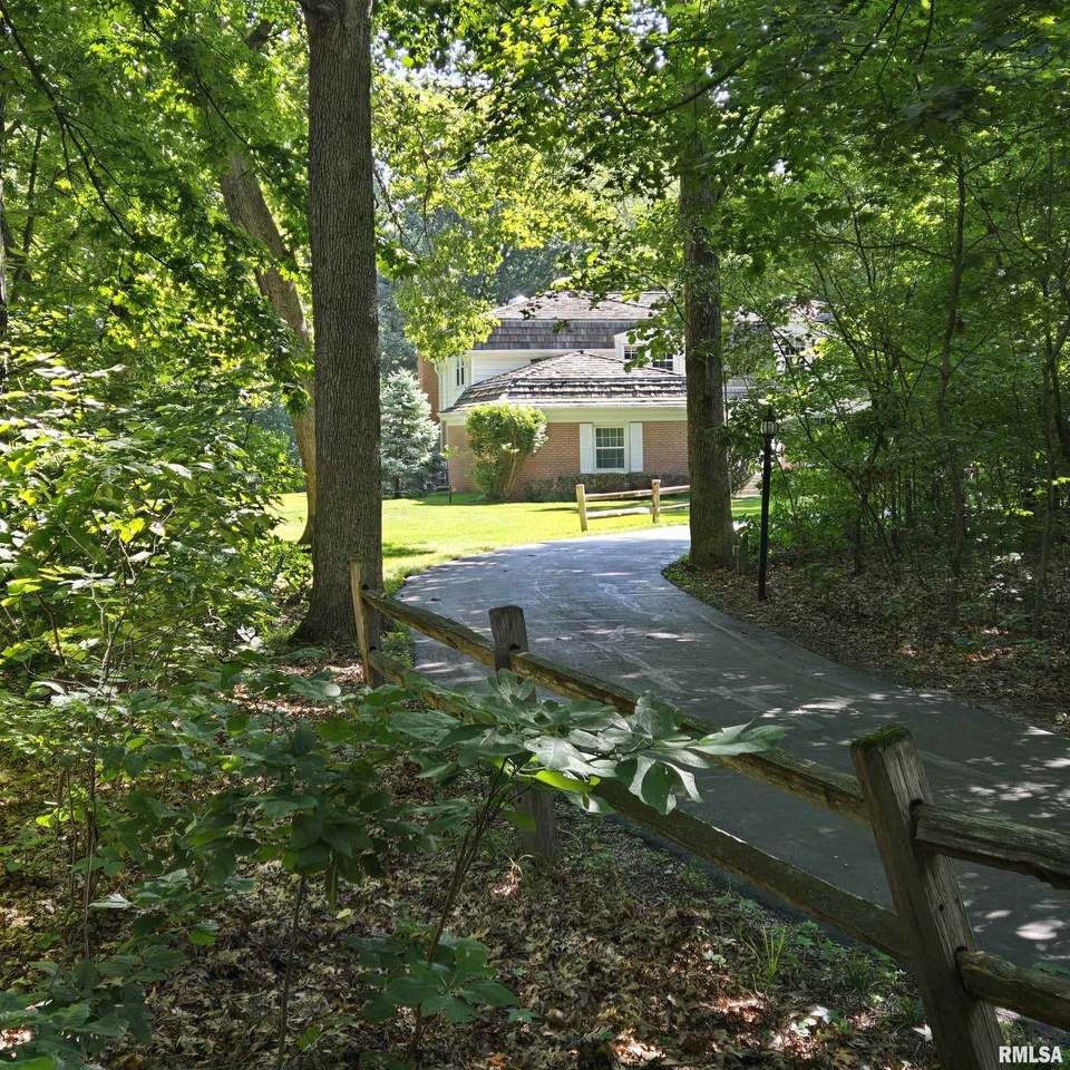 https://bt-photos.global.ssl.fastly.net/peoria/1280_boomver_1_PA1269098-1.jpg