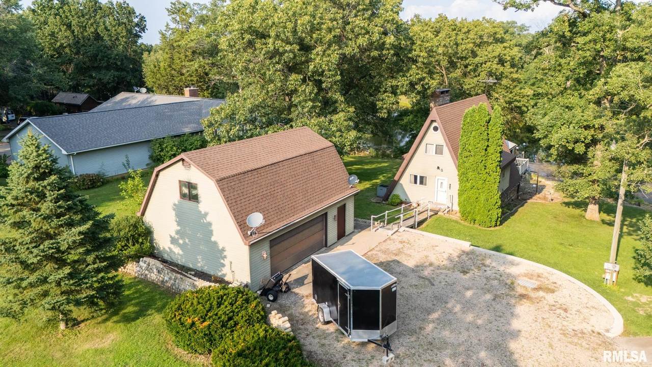 1416 Holiday Lane - Photo 1