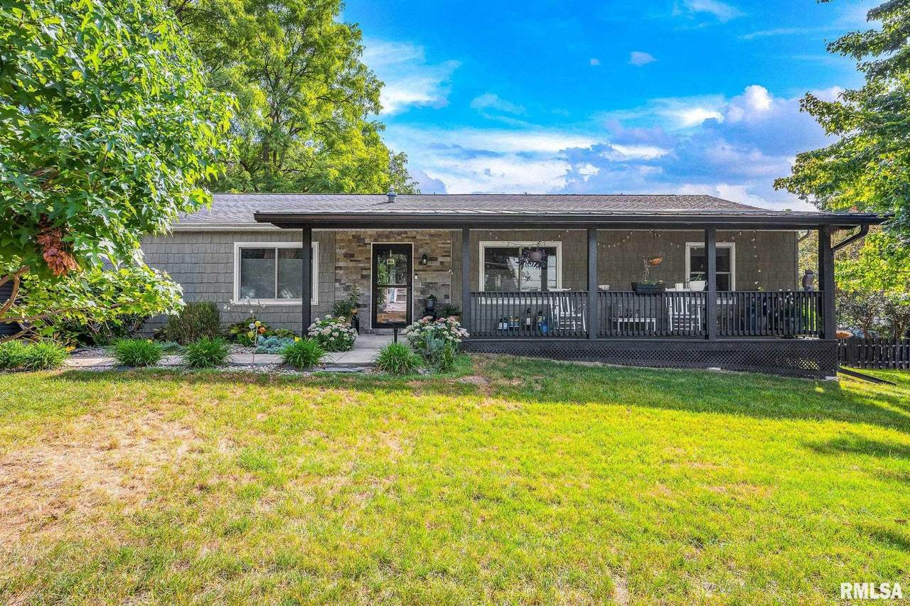 2127 Dakota Street - Photo 1