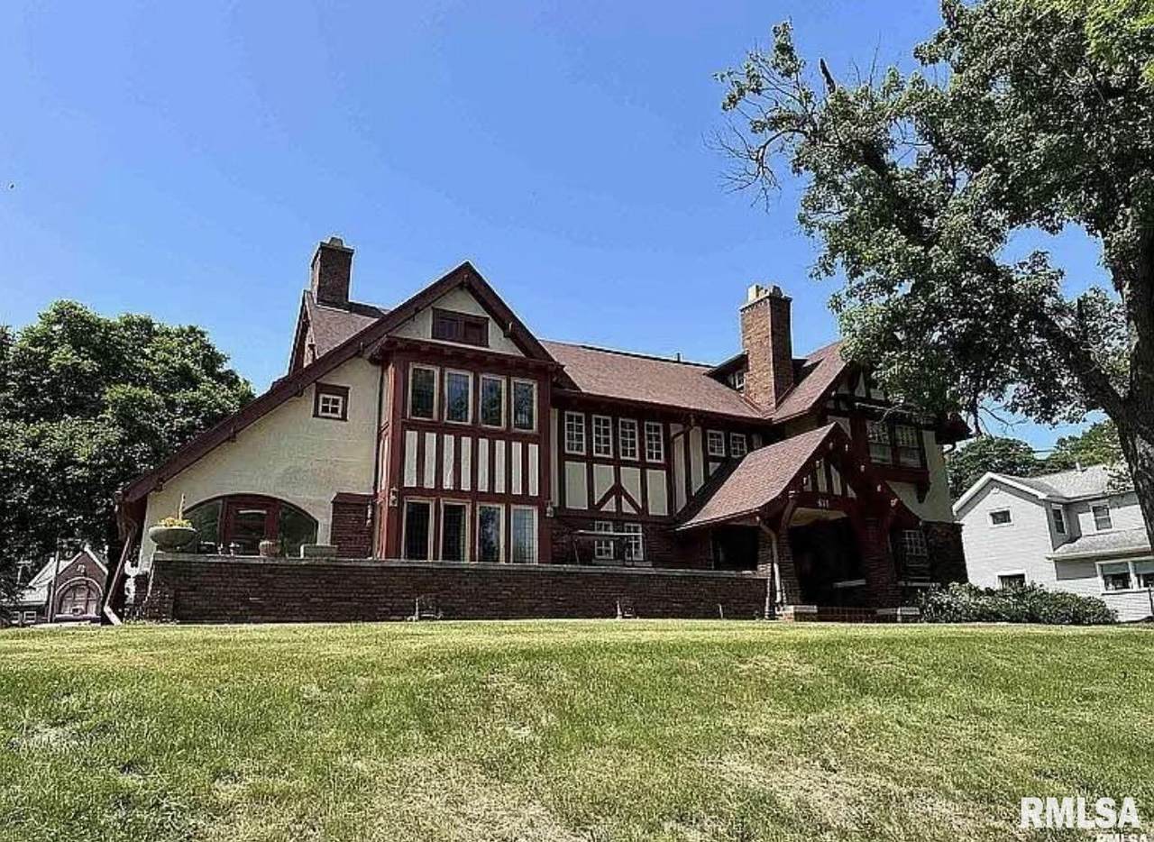 611 High Street - Photo 1
