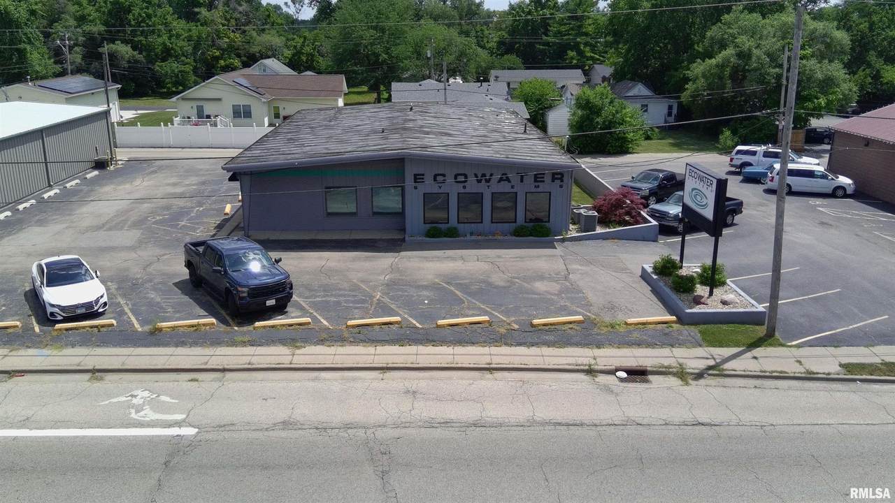 502 War Memorial Drive - Photo 1