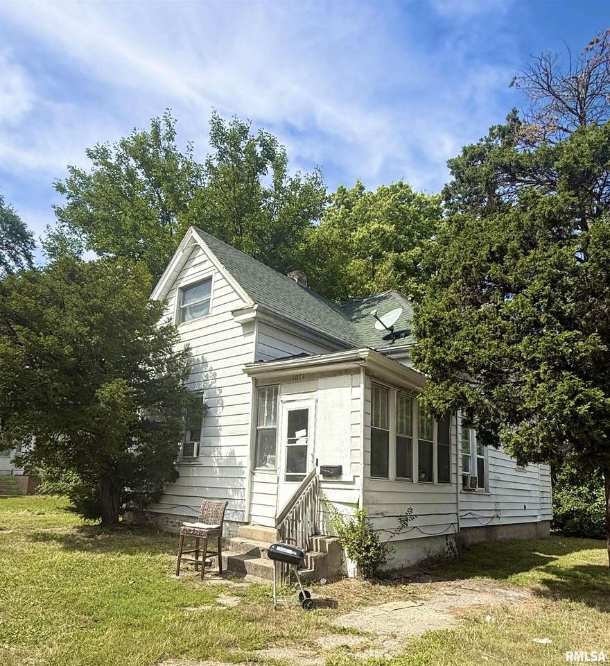 1011 Frye Avenue - Photo 1