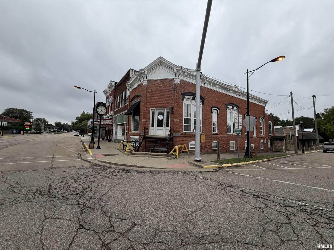 101 Williams Street - Photo 1