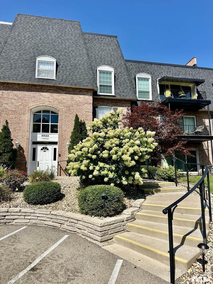 4900 Knoxville Avenue - Photo 1