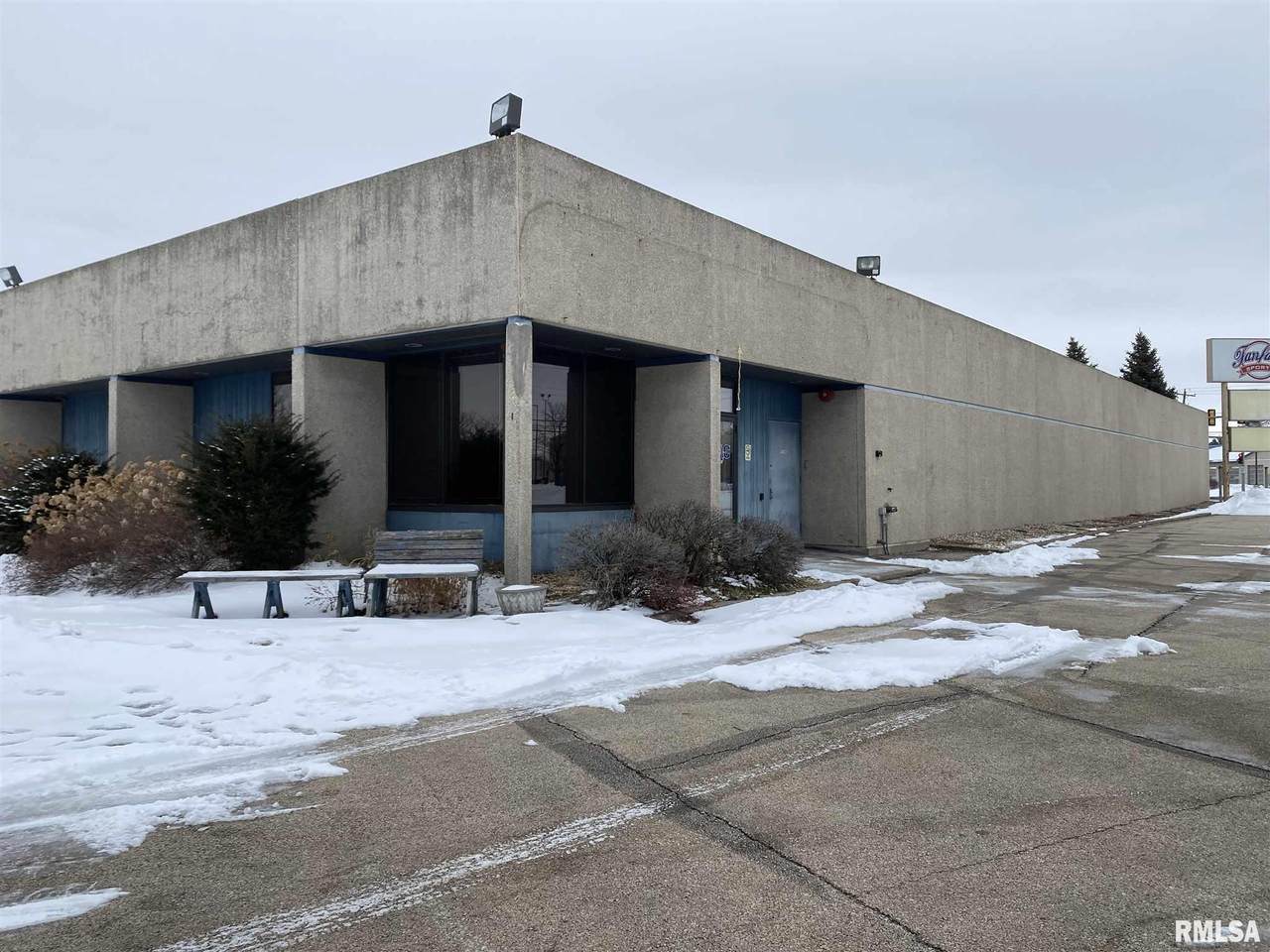 5010 22ND Avenue - Photo 1