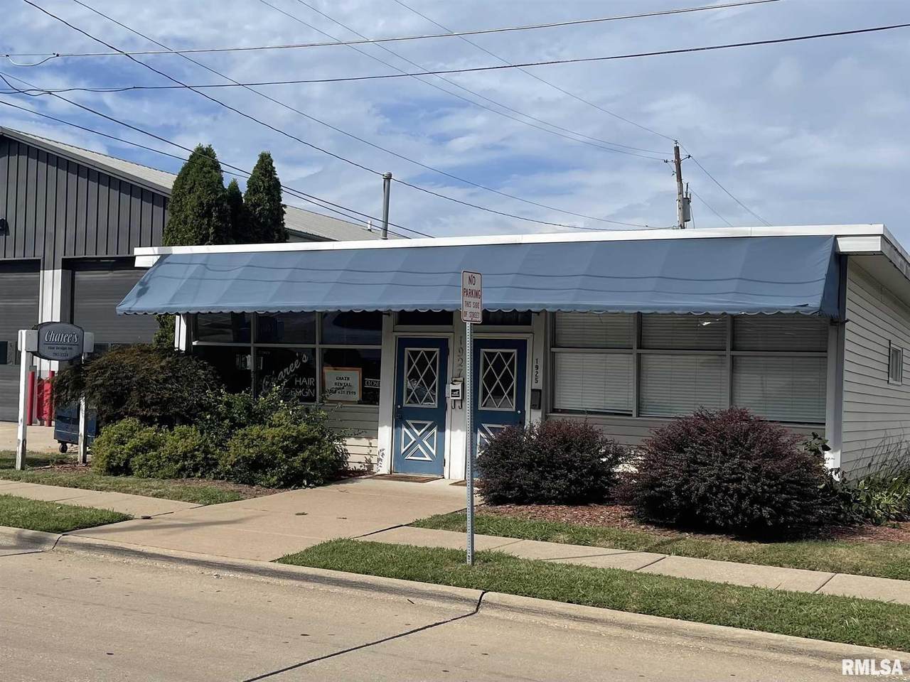 1927 29TH Street - Photo 1