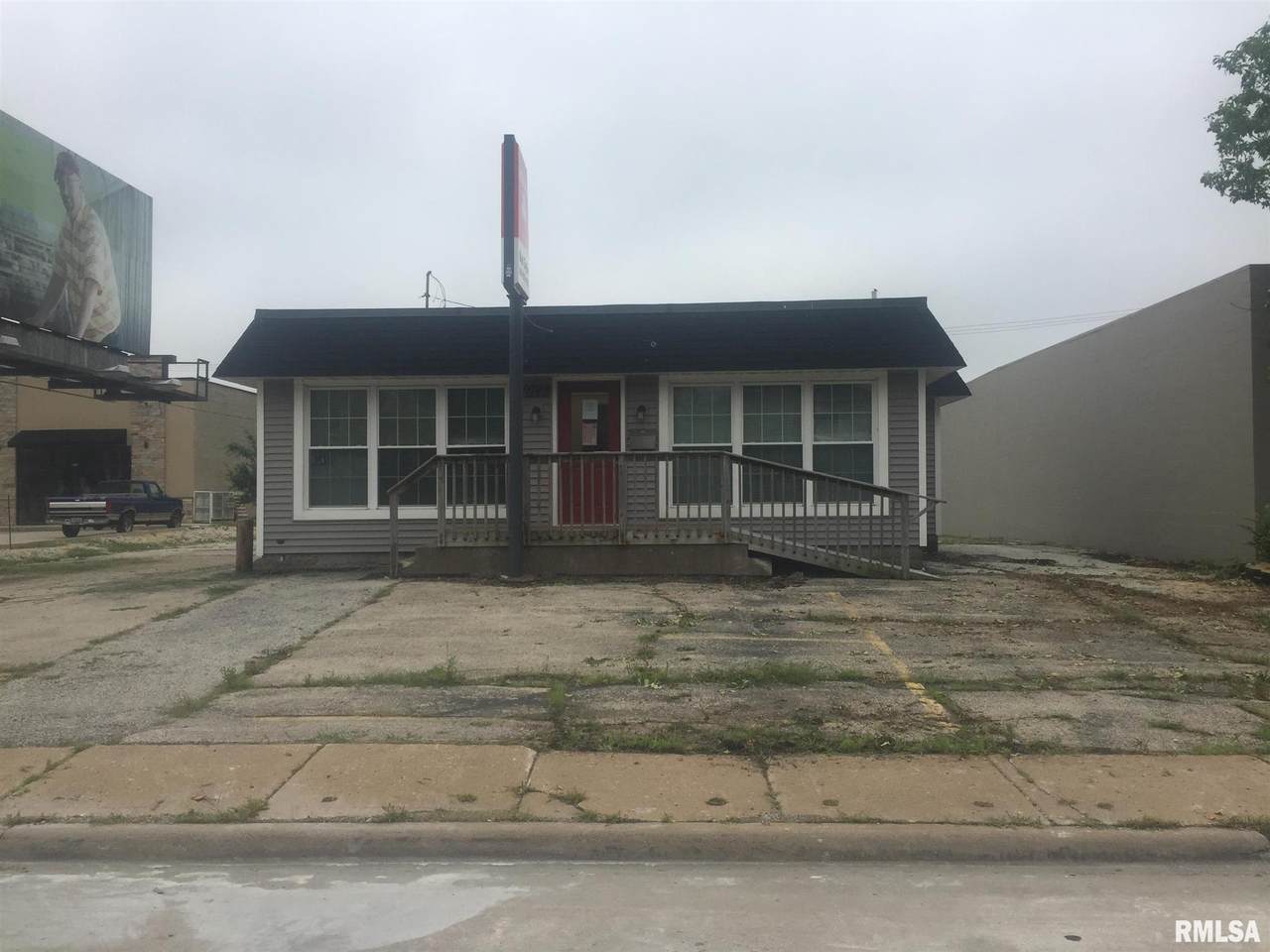 917 State Street - Photo 1