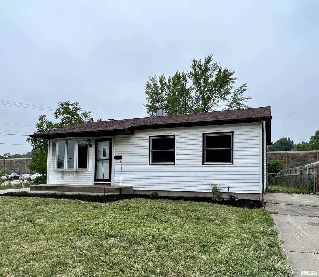 4803 44TH Avenue - Photo 1