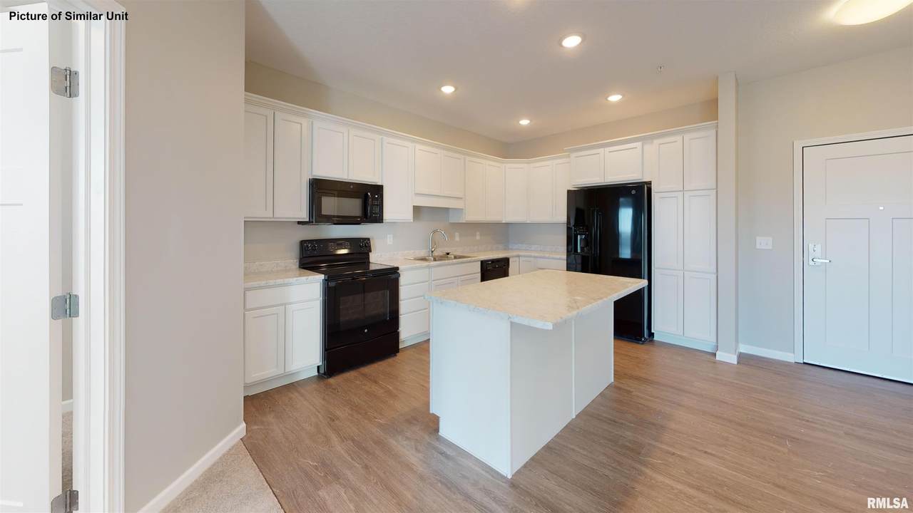 2592 Middle Road - Photo 1