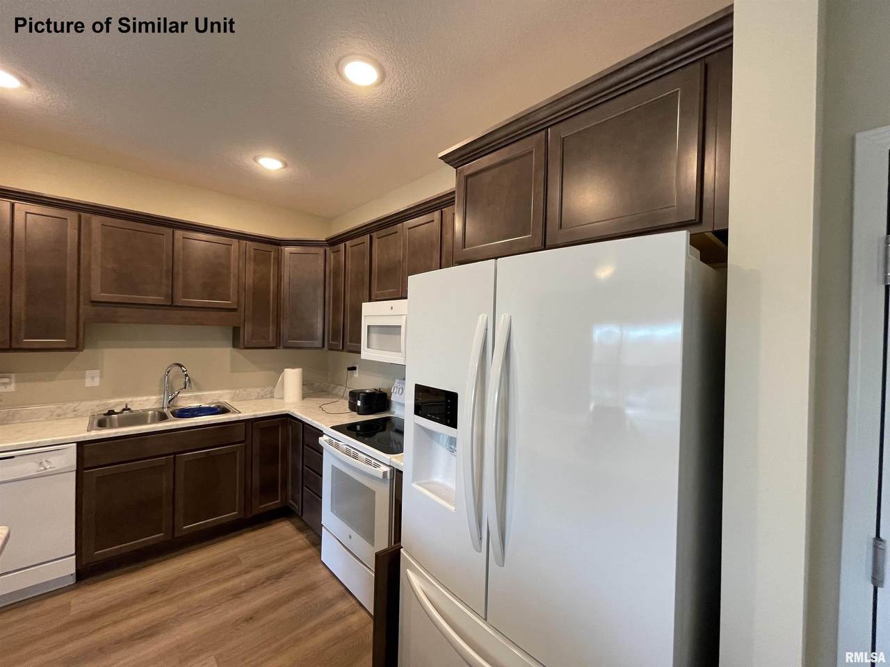 2592 Middle Road - Photo 1