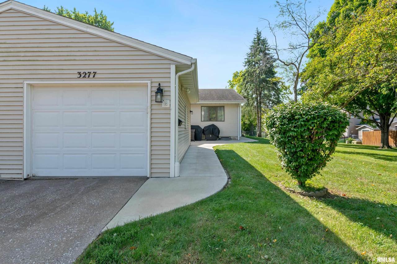 3277 Johnathan Avenue - Photo 1