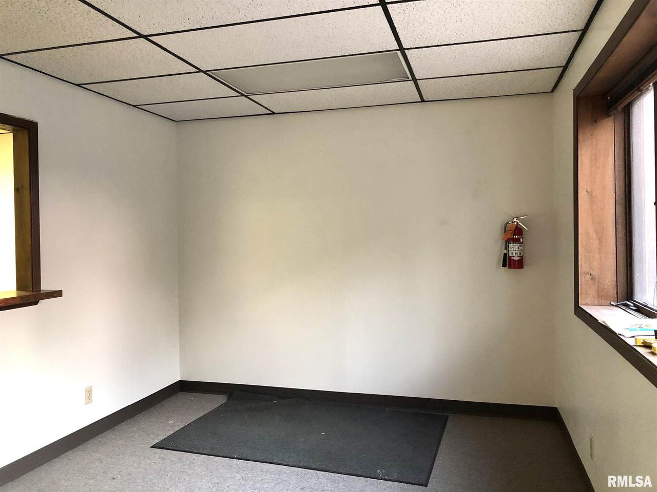 3906 Lillie Avenue - Photo 1
