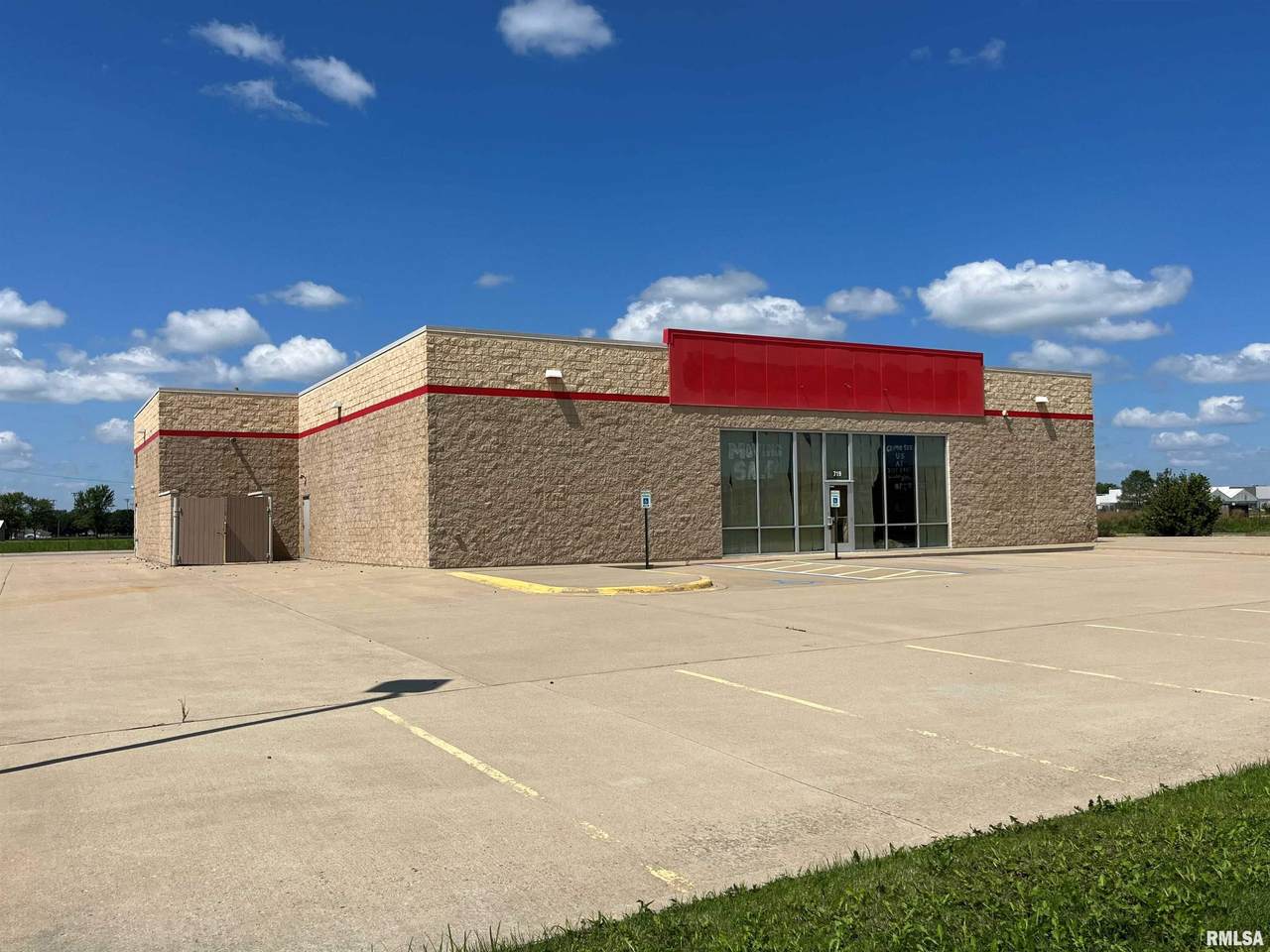 719 Grand Avenue - Photo 1