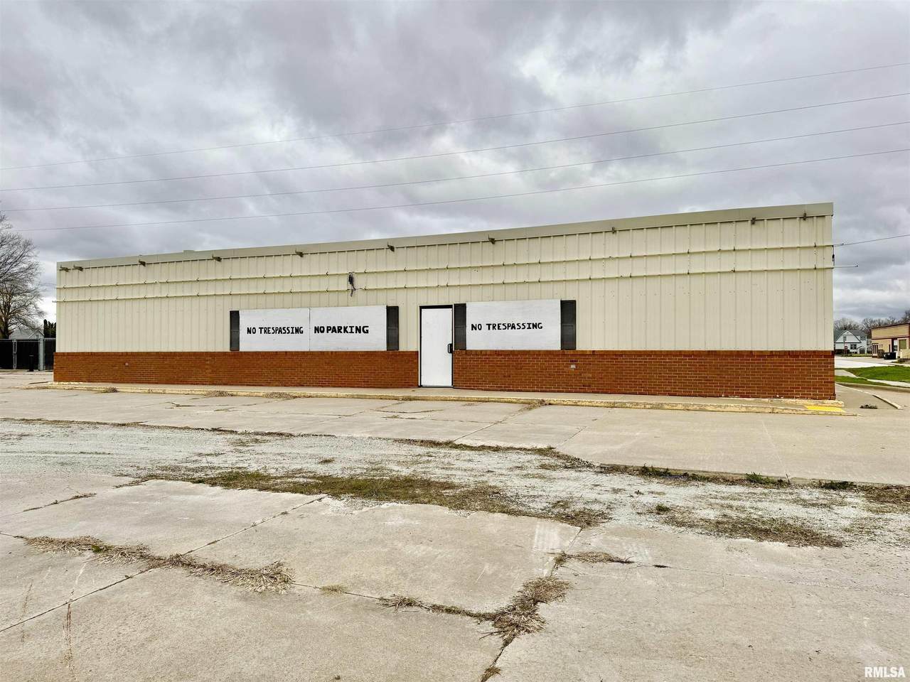 303 3RD Street - Photo 1