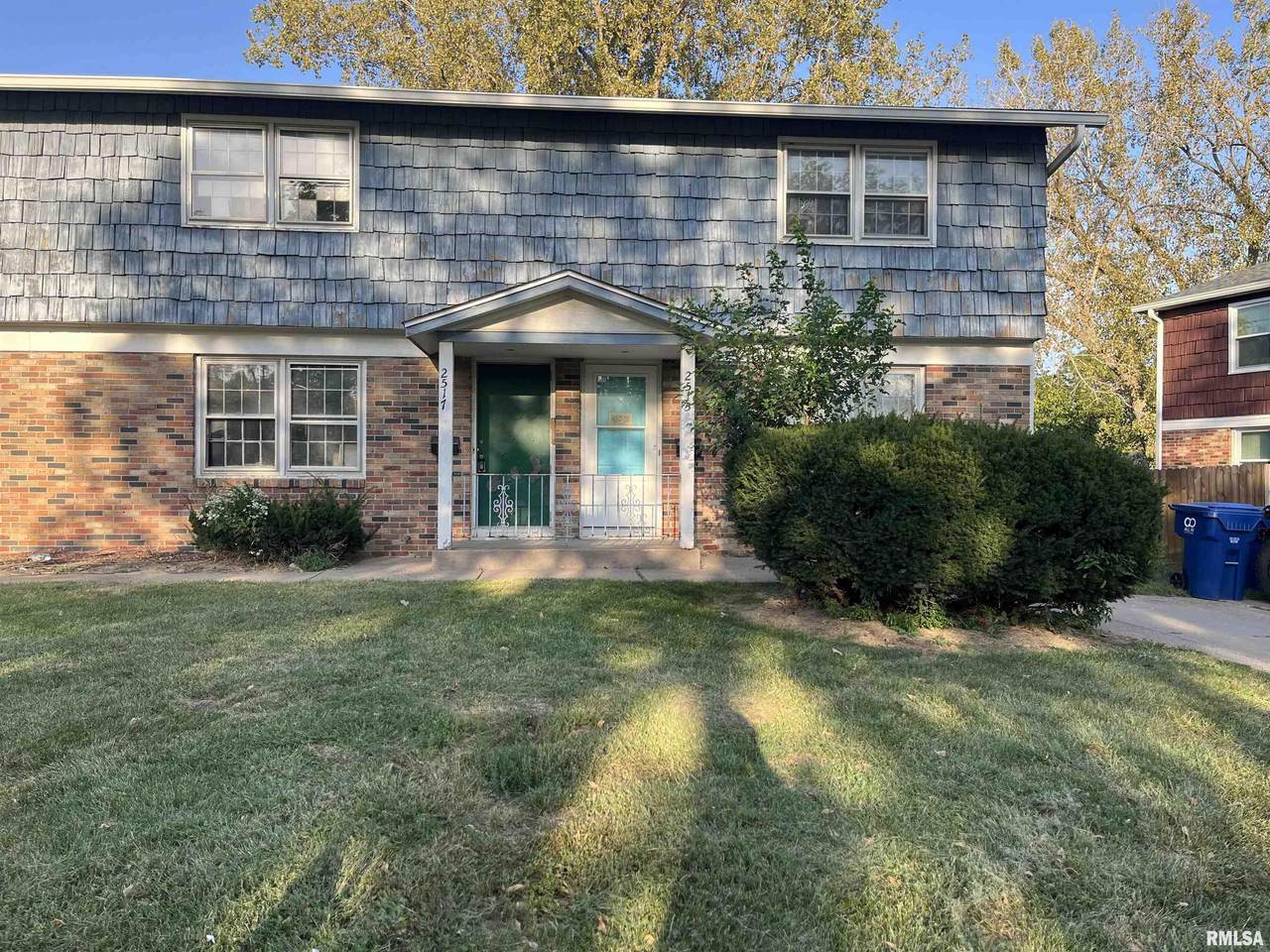 2517 Hawthorne Drive - Photo 1