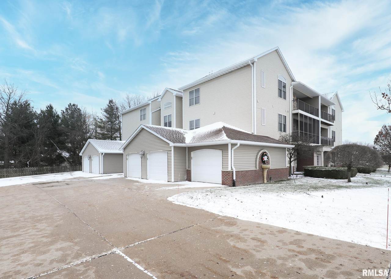 1871 Stone Gate Circle - Photo 1