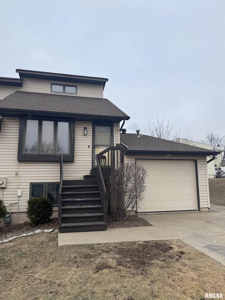 3496 Clearwater Drive - Photo 1