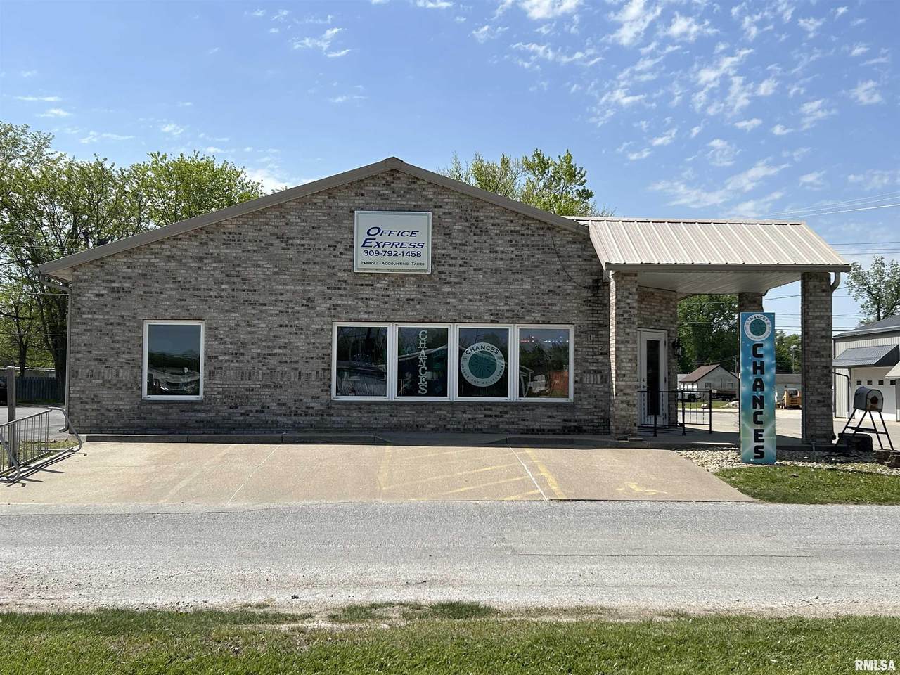 512 1ST Avenue - Photo 1