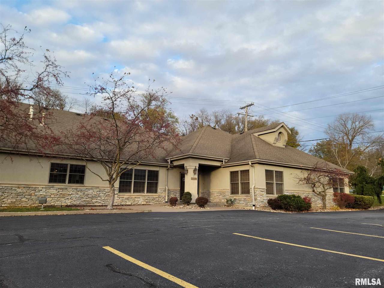 4720 38TH Avenue - Photo 1