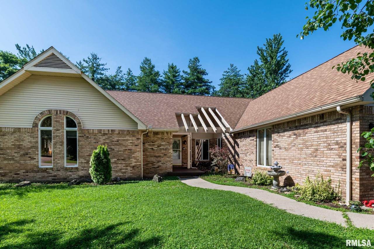 901 Gregory Avenue - Photo 1