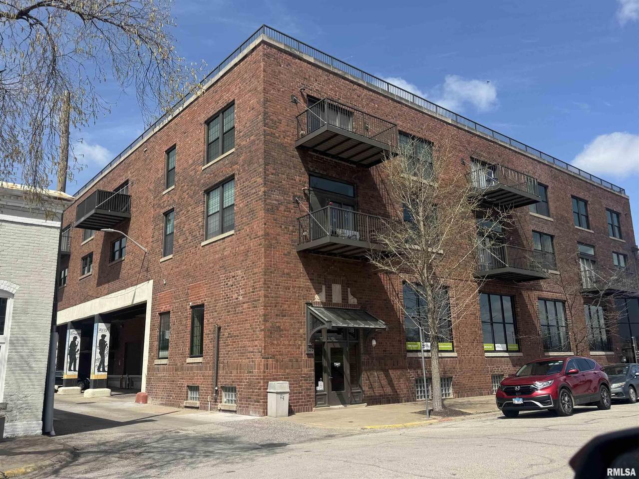100 19TH Street - Photo 1