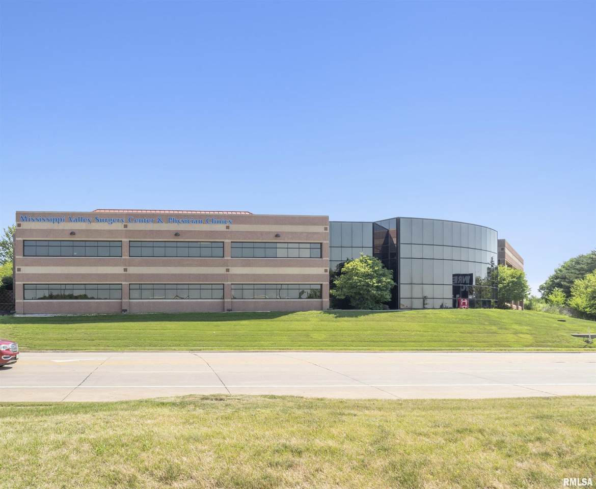 3400 Dexter Court - Photo 1