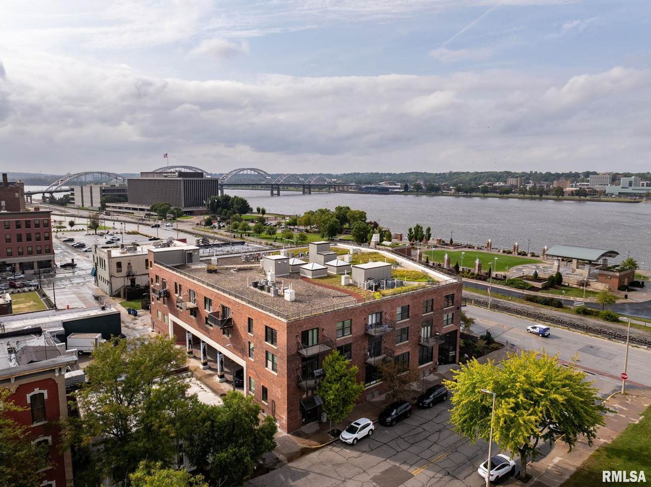 110 19TH Street - Photo 1