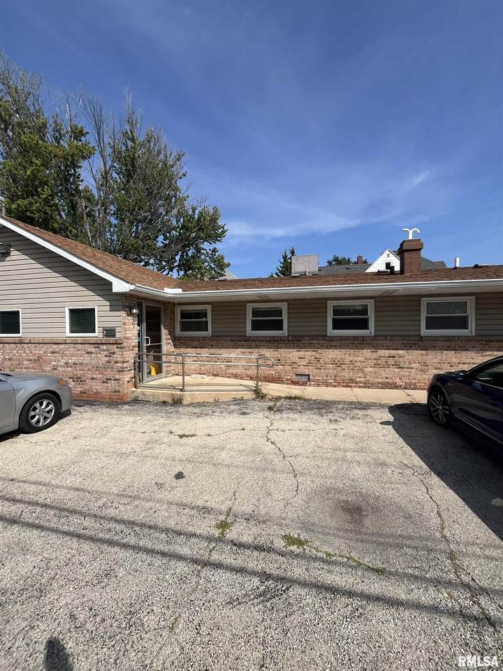 122 15TH Street - Photo 1