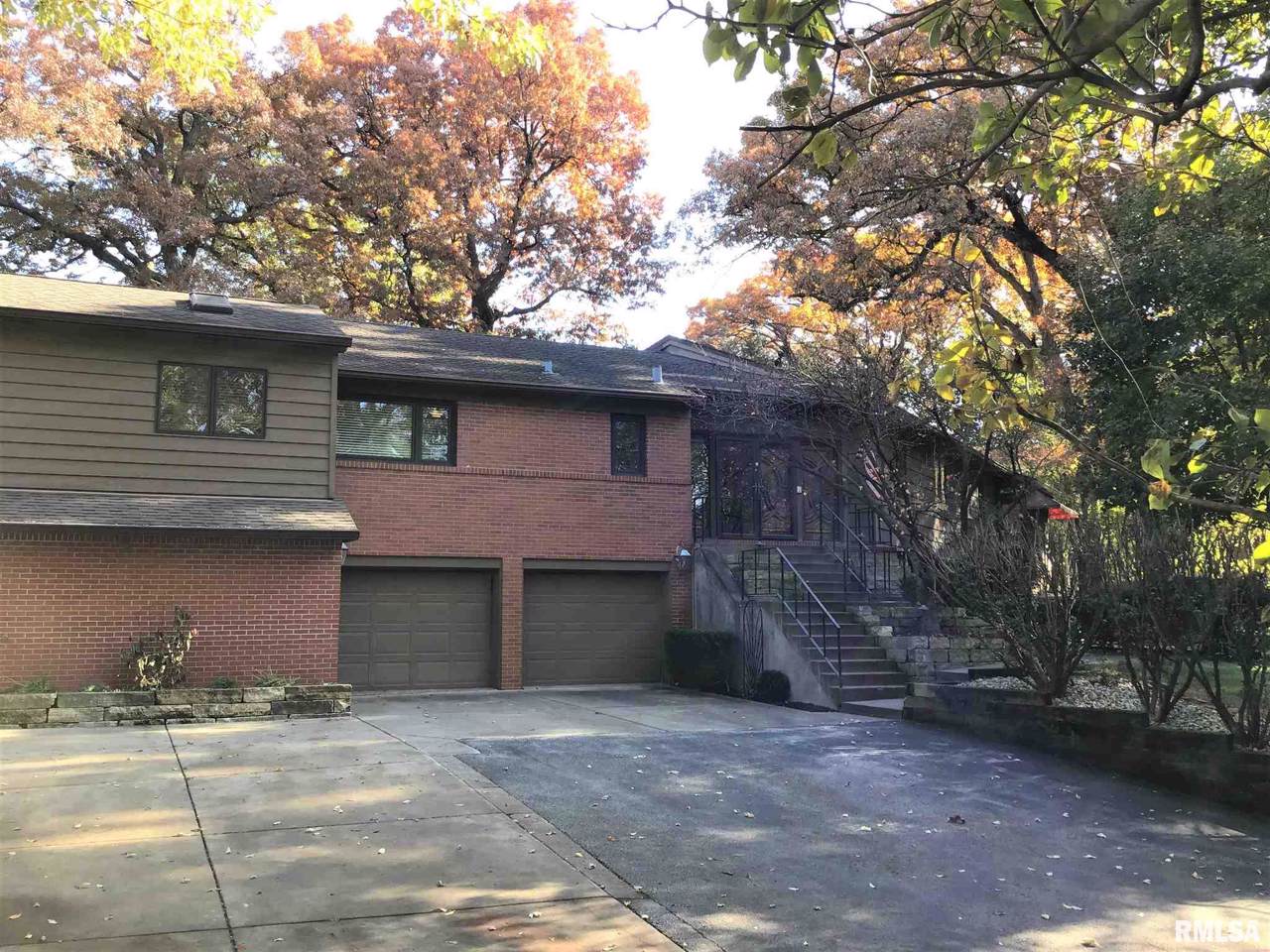 2131 9TH Avenue - Photo 1