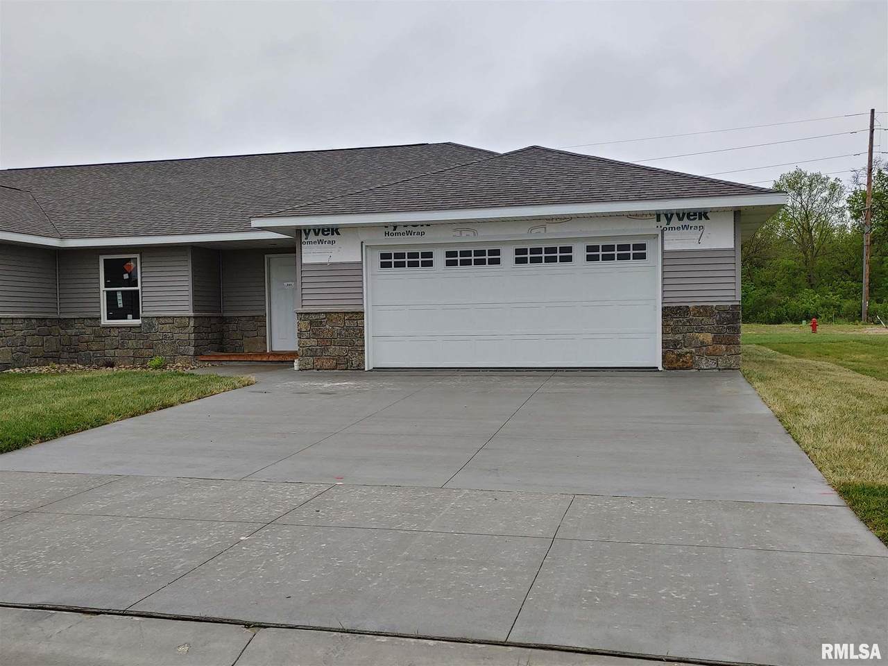 304 River Court - Photo 1