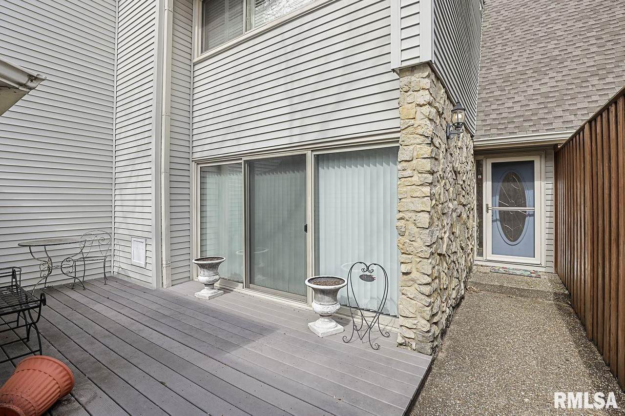 11 Country Place Road - Photo 1