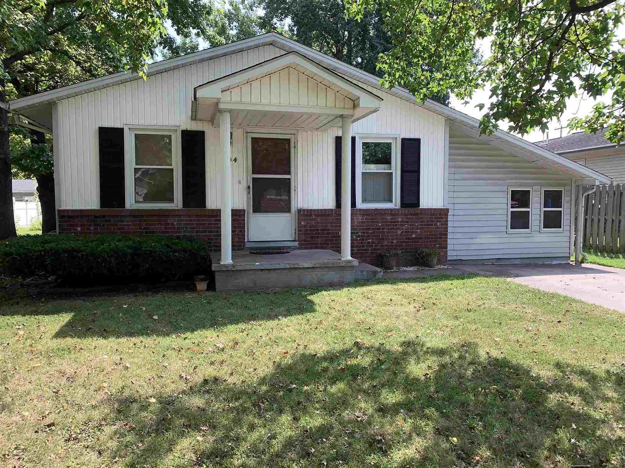 604 21ST Street - Photo 1