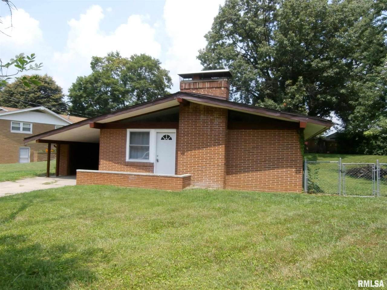 2215 Glendale Drive - Photo 1