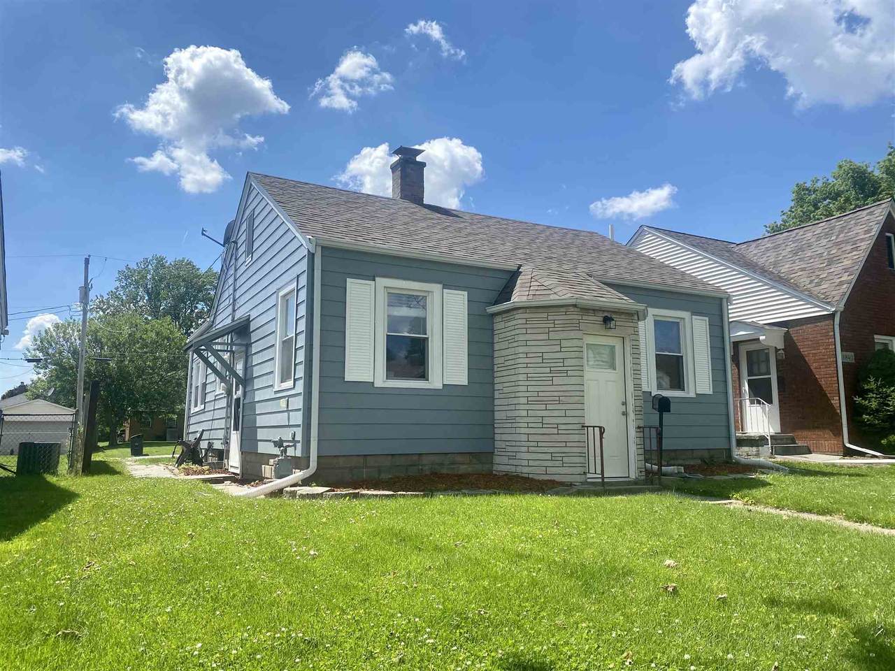 1844 41ST Street - Photo 1