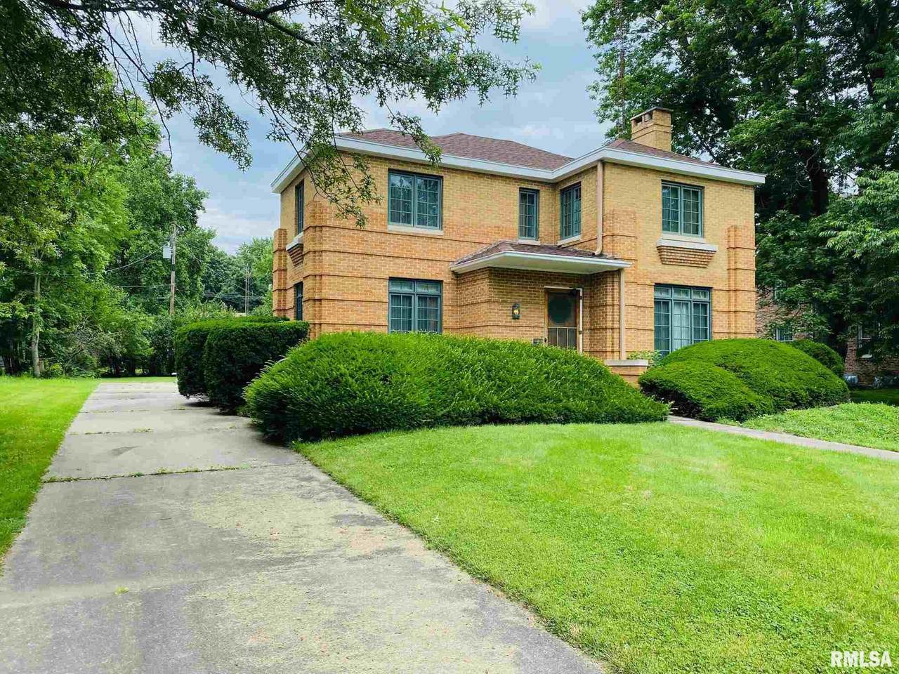 720 Beverly Avenue - Photo 1