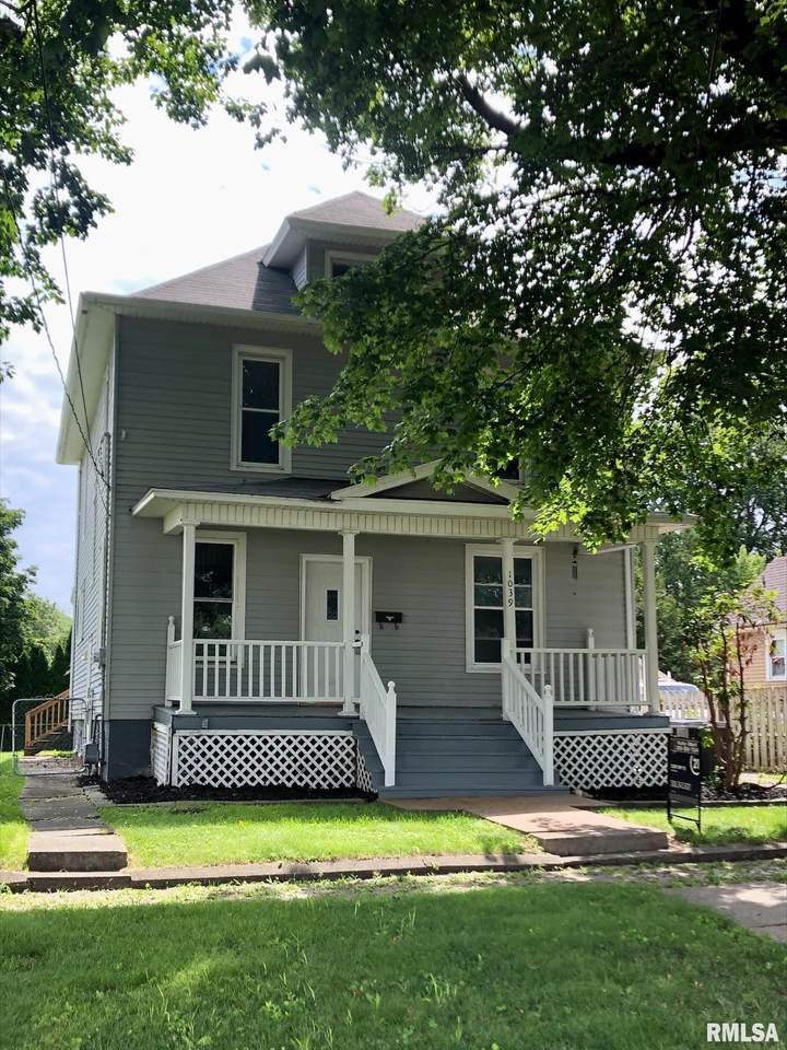 1039 Pearl Street - Photo 1