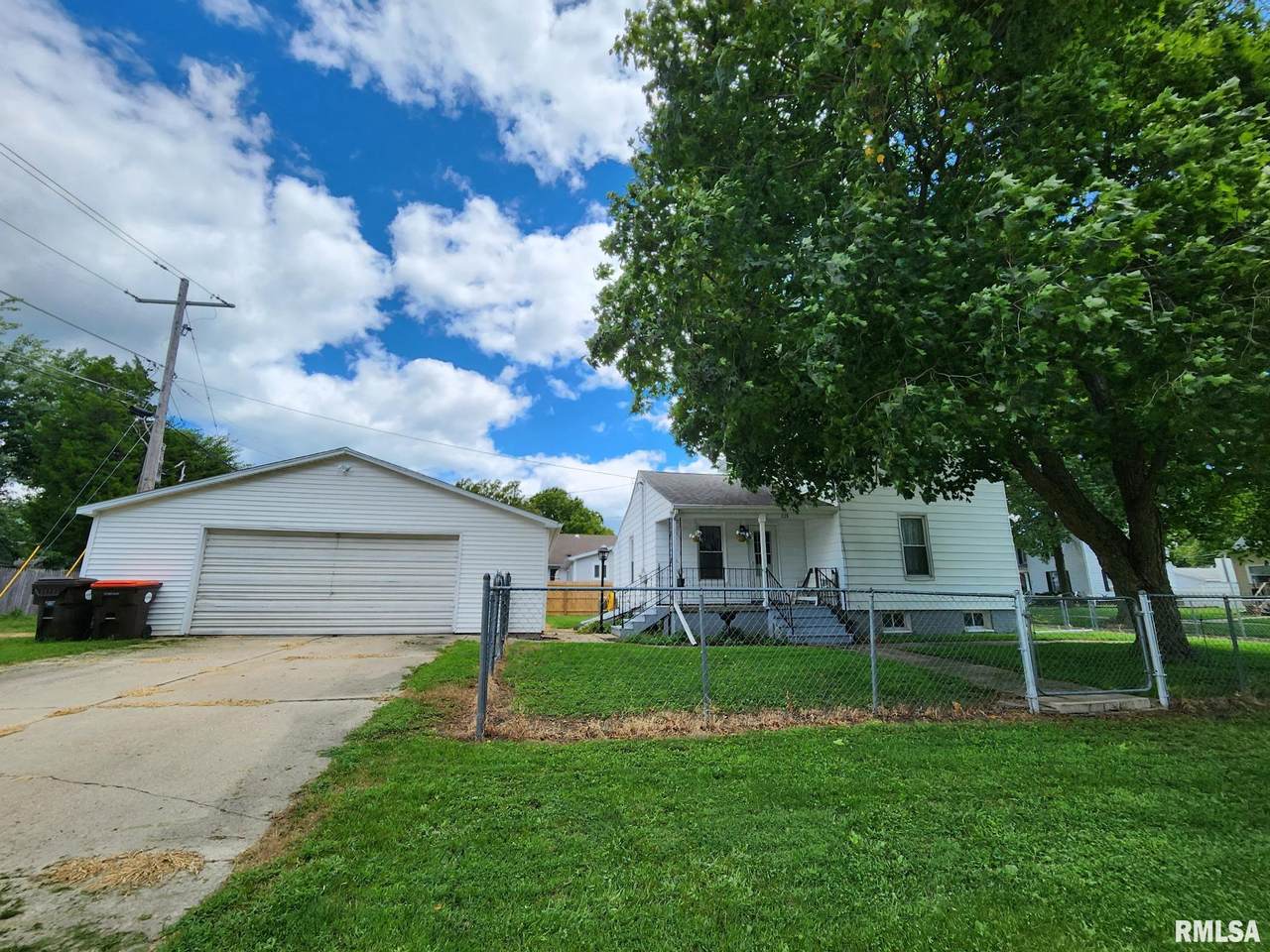 228 4TH Street - Photo 1