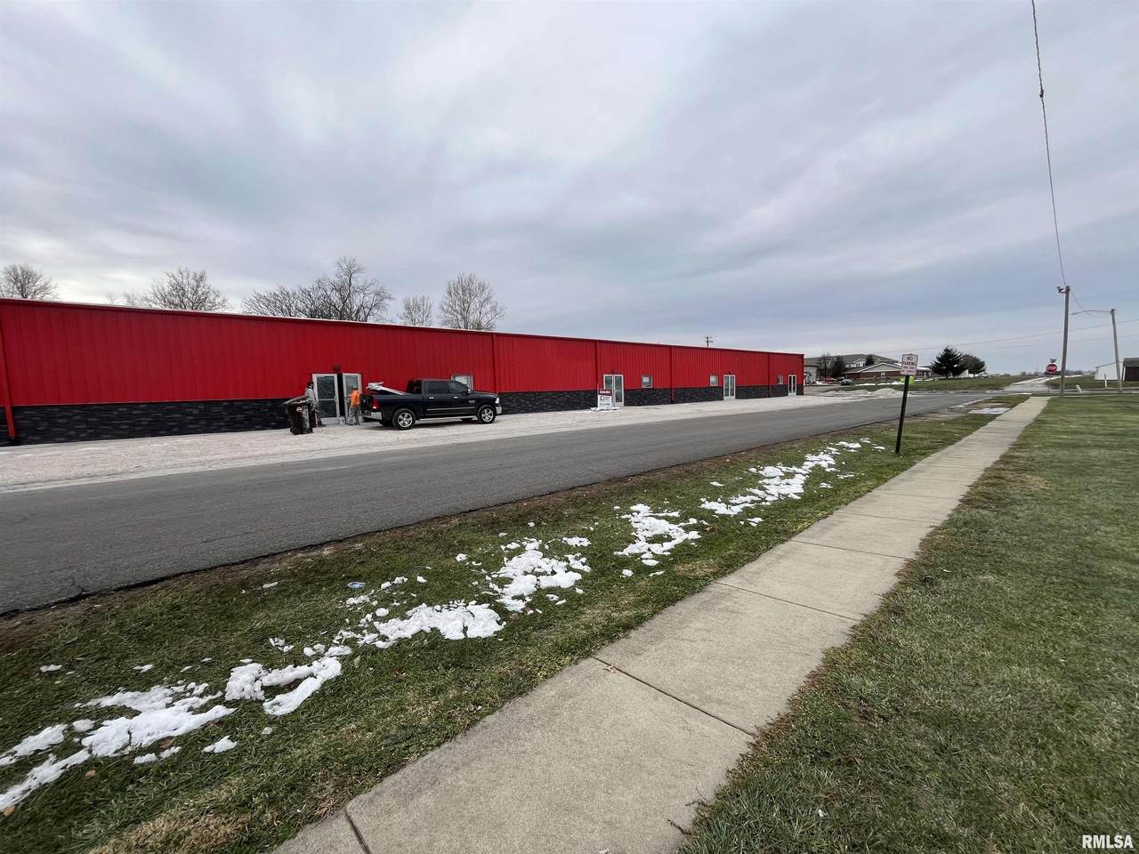 915 Superior Street - Photo 1