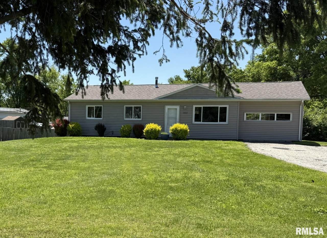 1600 Walnut Street - Photo 1