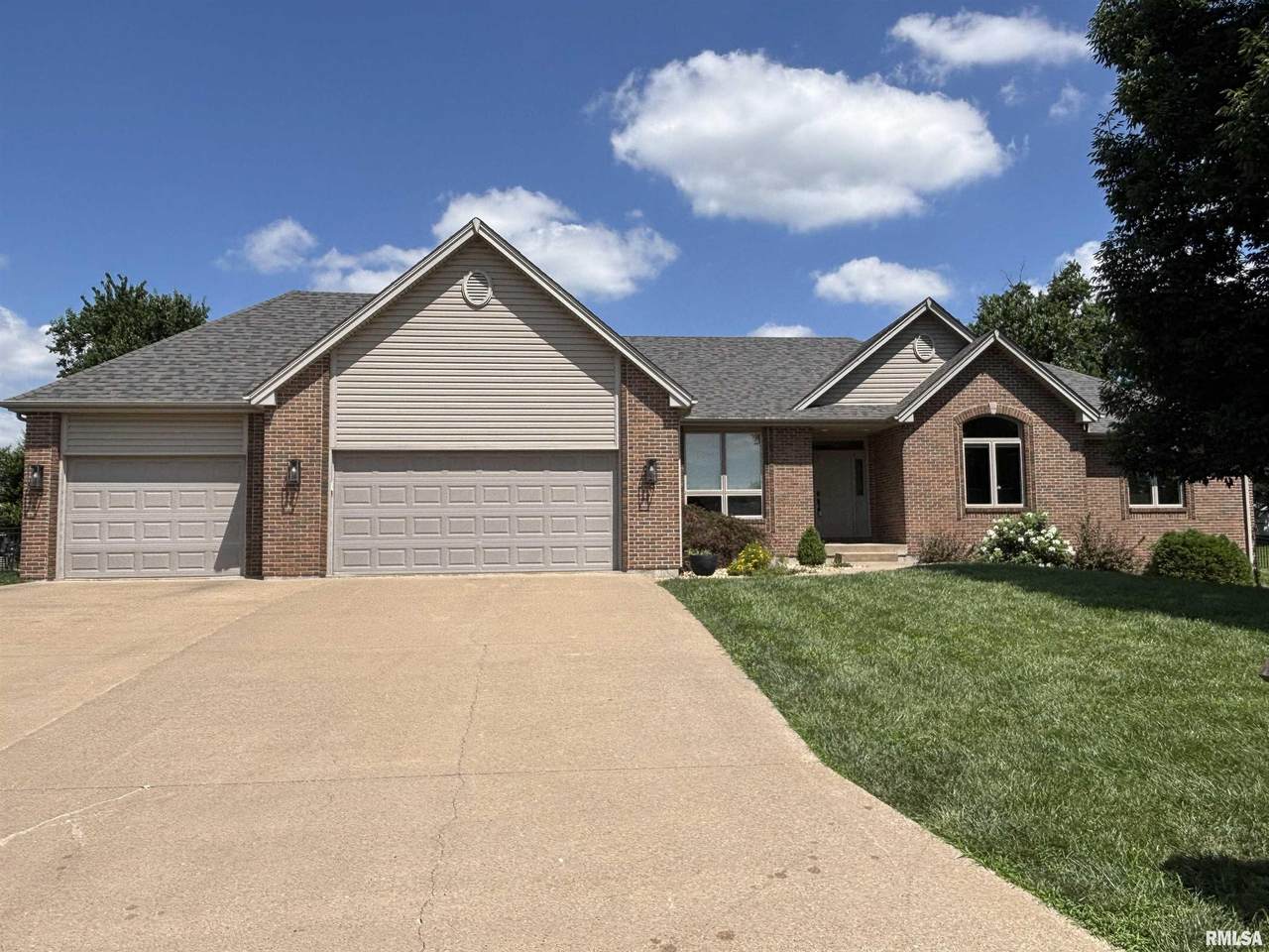 1231 Edinburgh Drive - Photo 1