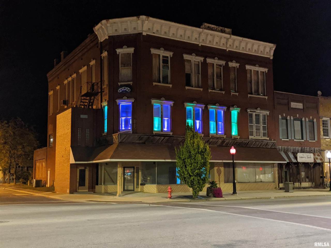 200 Main Street - Photo 1