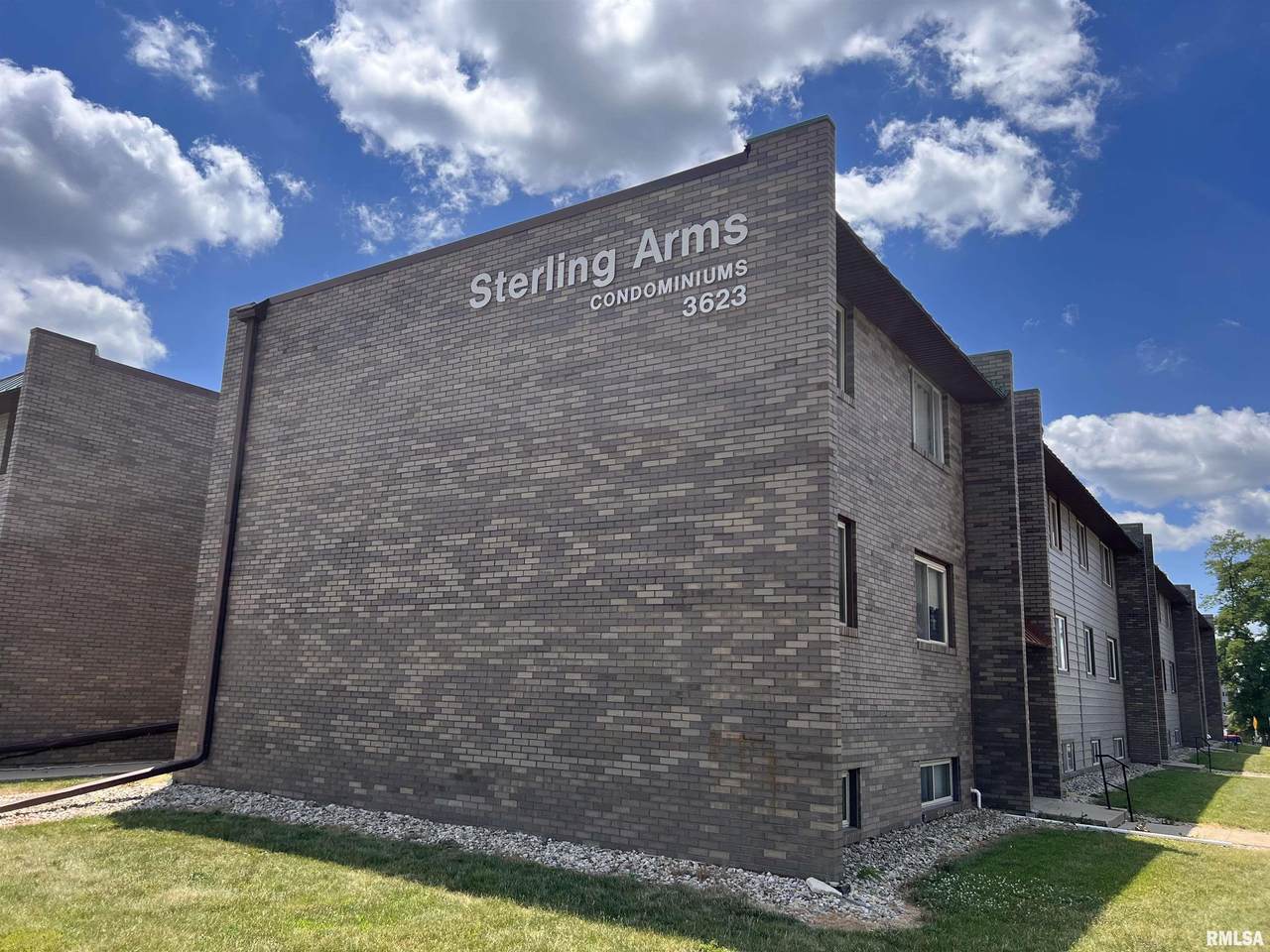 3623 Sterling Avenue - Photo 1