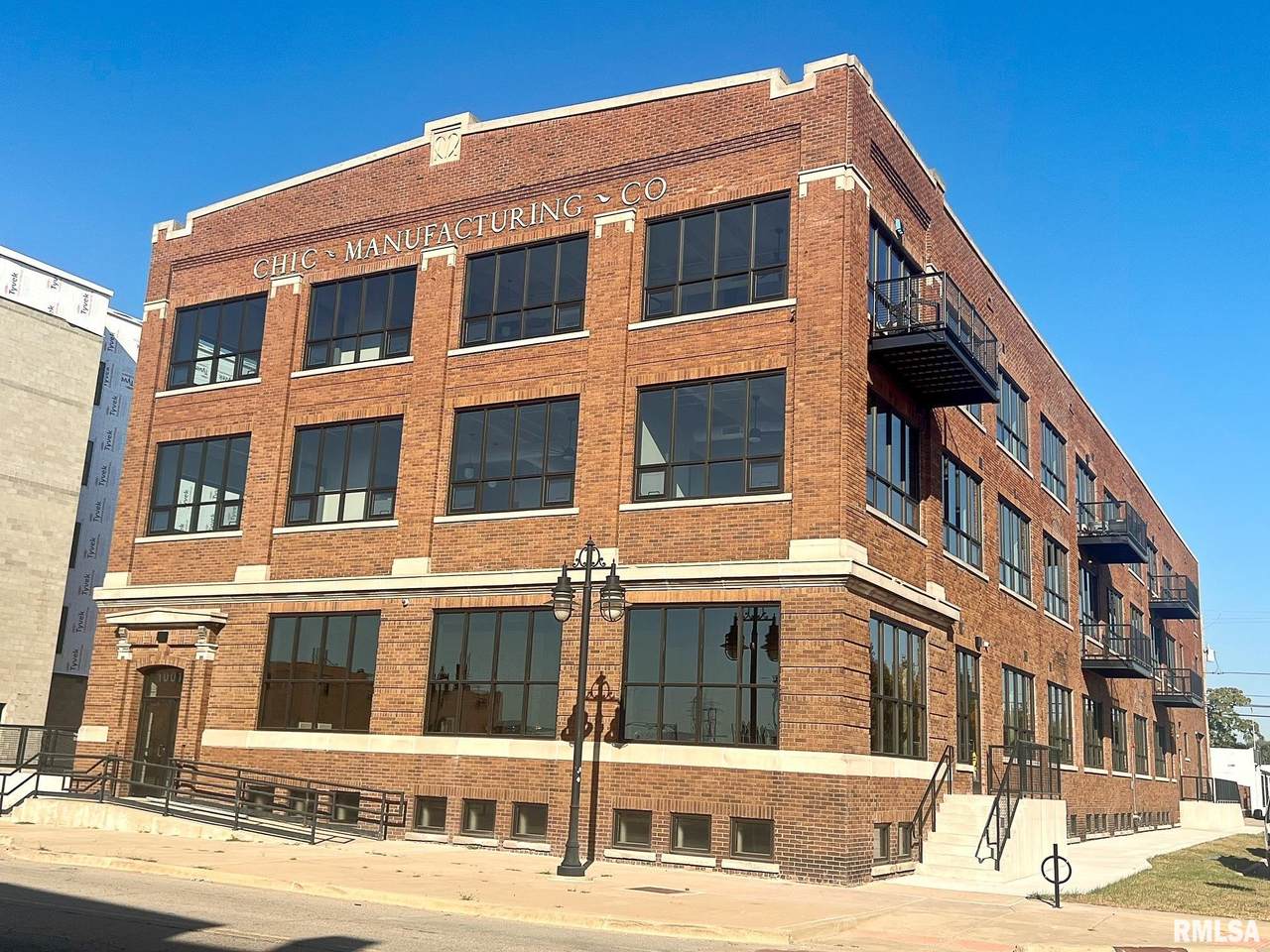 1001 Adams Street - Photo 1