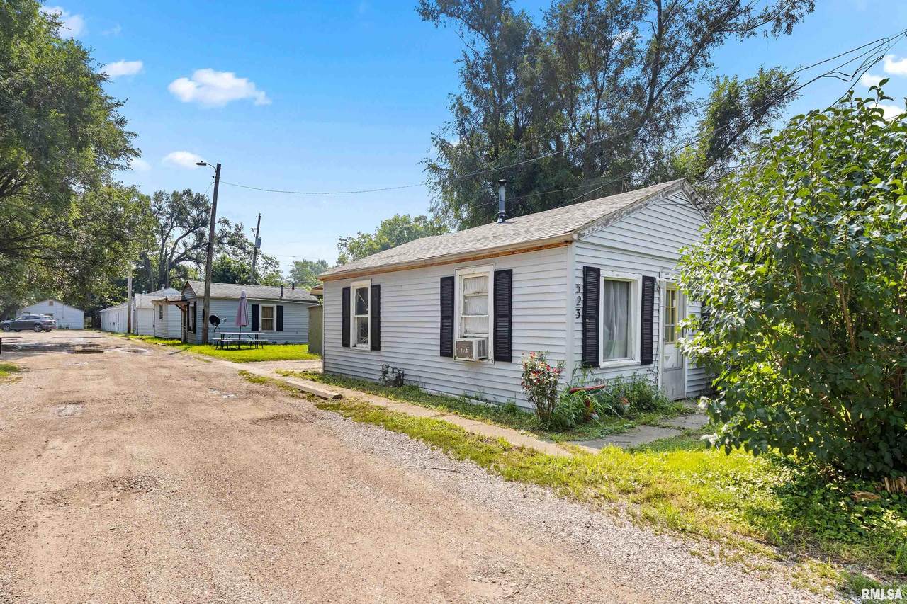 523 Sanford Street - Photo 1