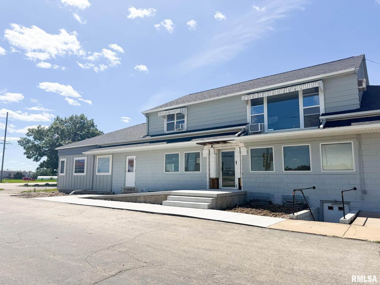 210 Peoria Street - Photo 1