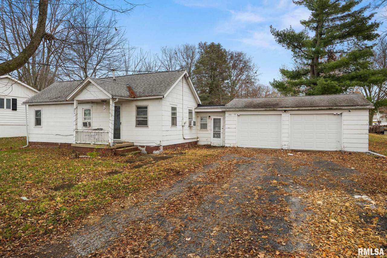 316 Locust Street - Photo 1